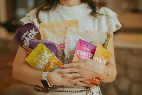 Embalagens dos snacks de frutas liofilizadas da marca daVIDA
