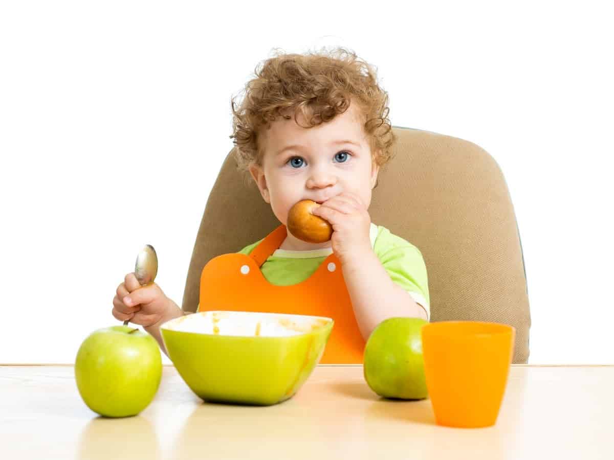 Como fazer a introdução alimentar em bebês 